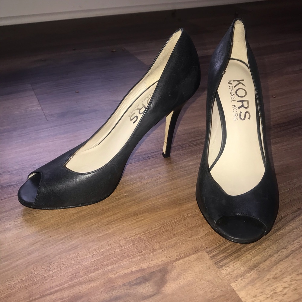 Black Michael Kors peep toe pumps